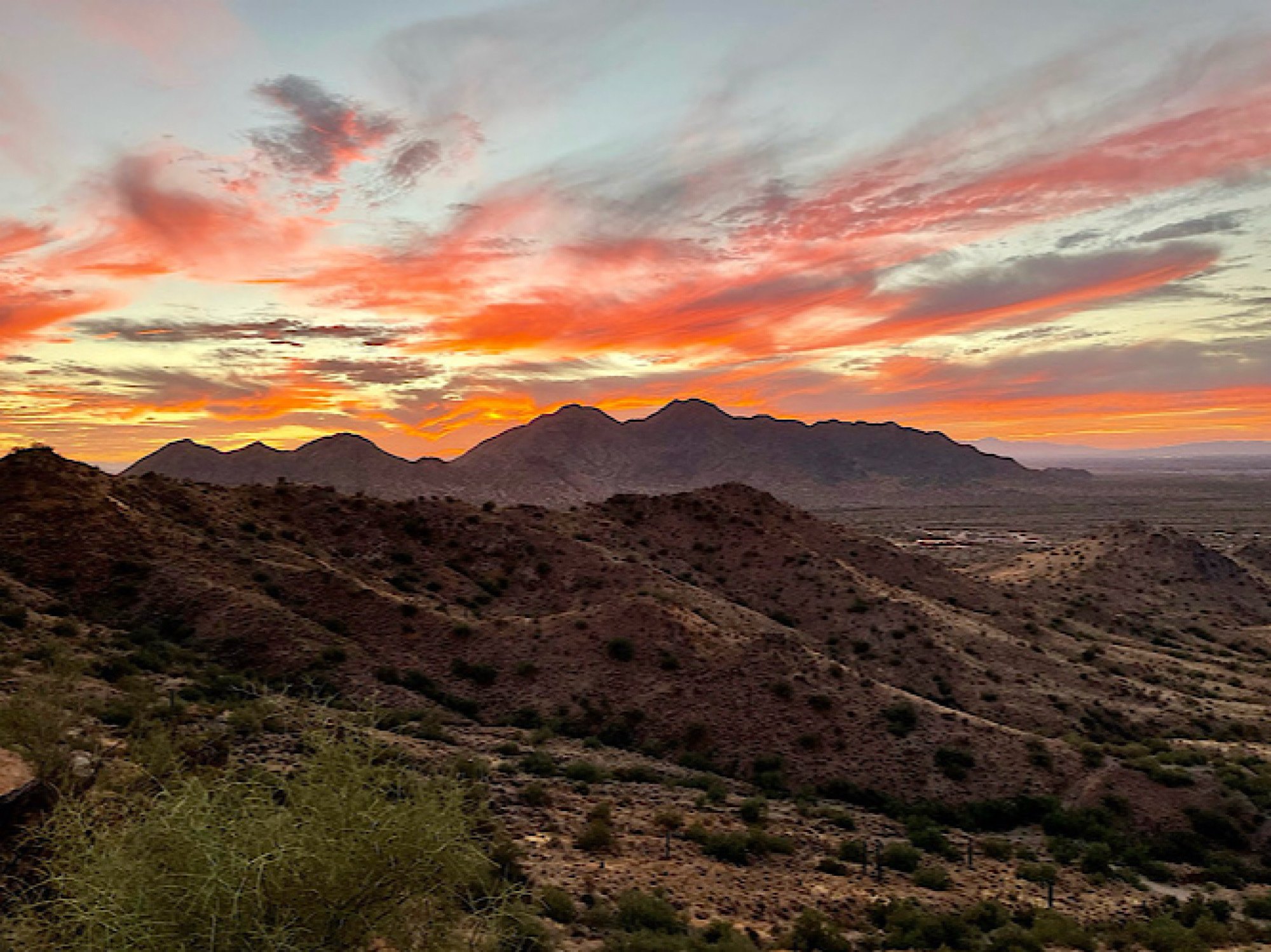 arizona-sunset-mountains - Pearl & Co Orange and red Arizona sunset over desert mountains